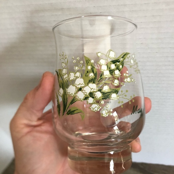 Vtg Dominion Glass May Flower of the Month Tumbler - Picture 7 of 9